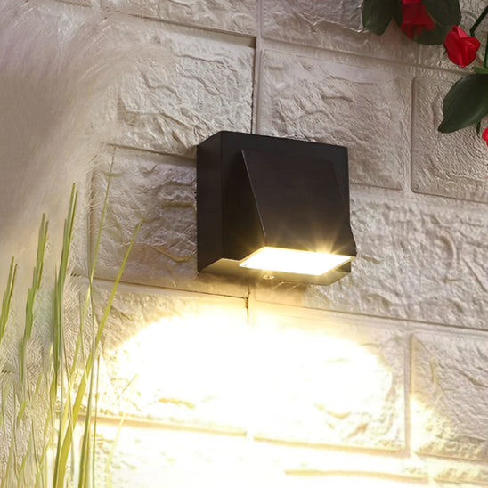 applique-murale-extérieur-pour-jardin-ou-terasse