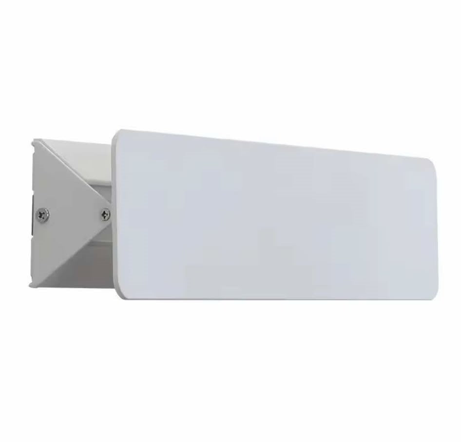 jolie-applique-murale-en-blanc