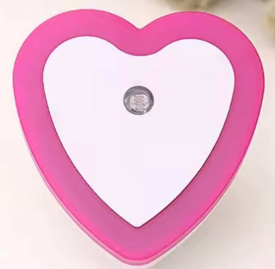 veilleuse- murale- bebe-coeur-rose 